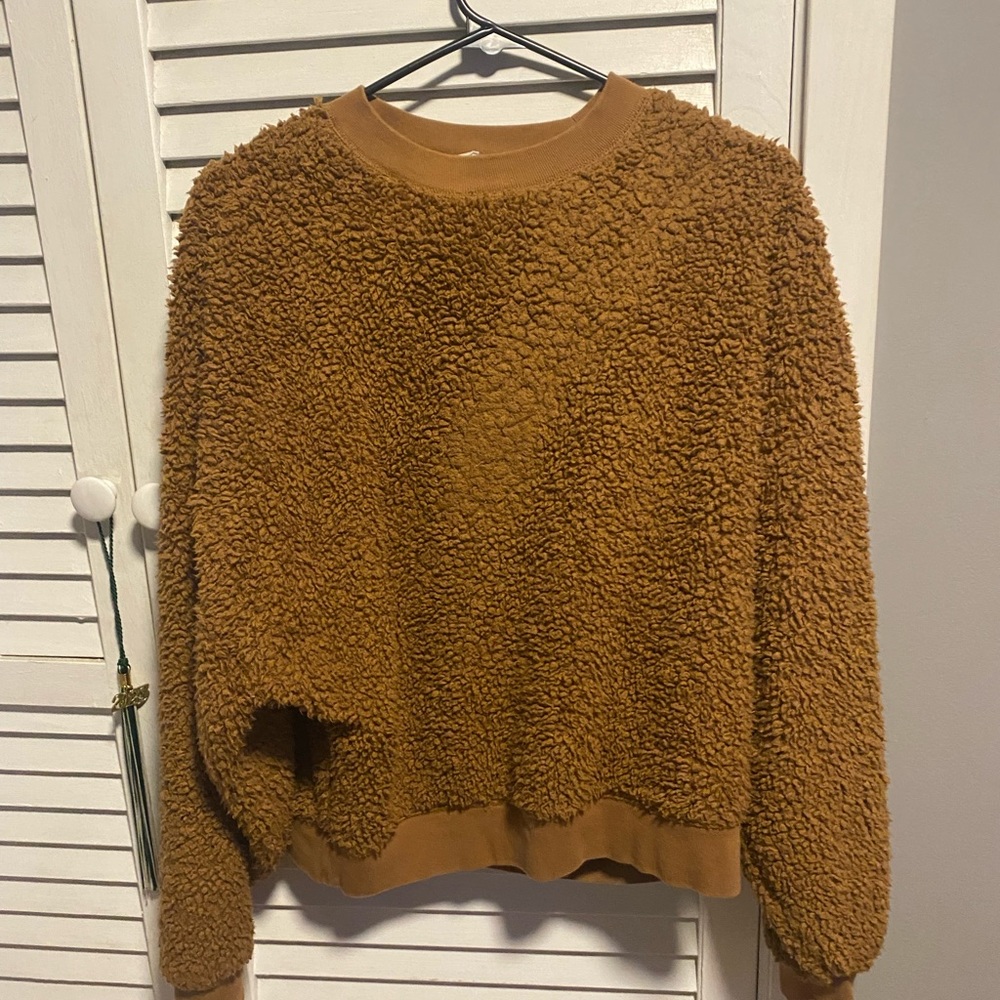 Fuzzy crewneck